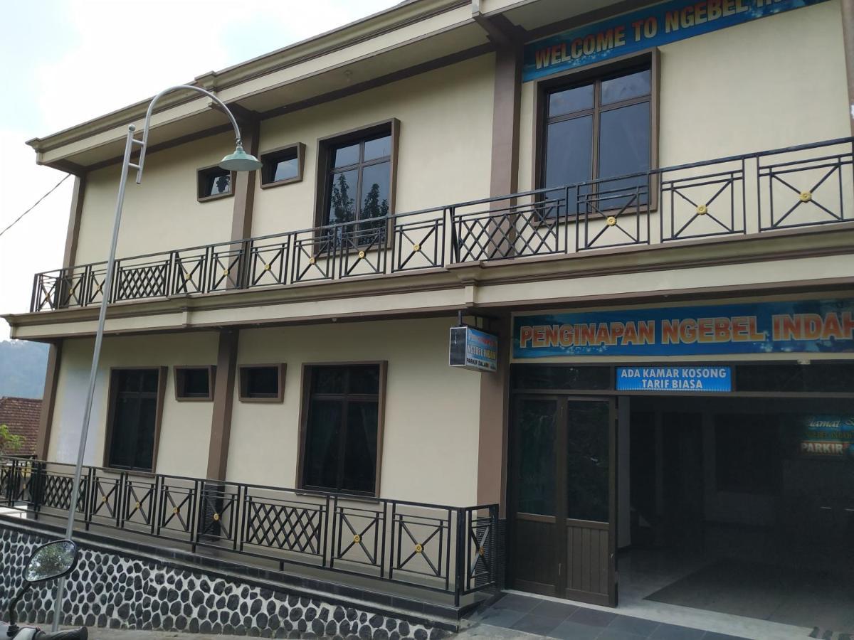 Hotel "Ngebel Indah" Eksteriør billede
